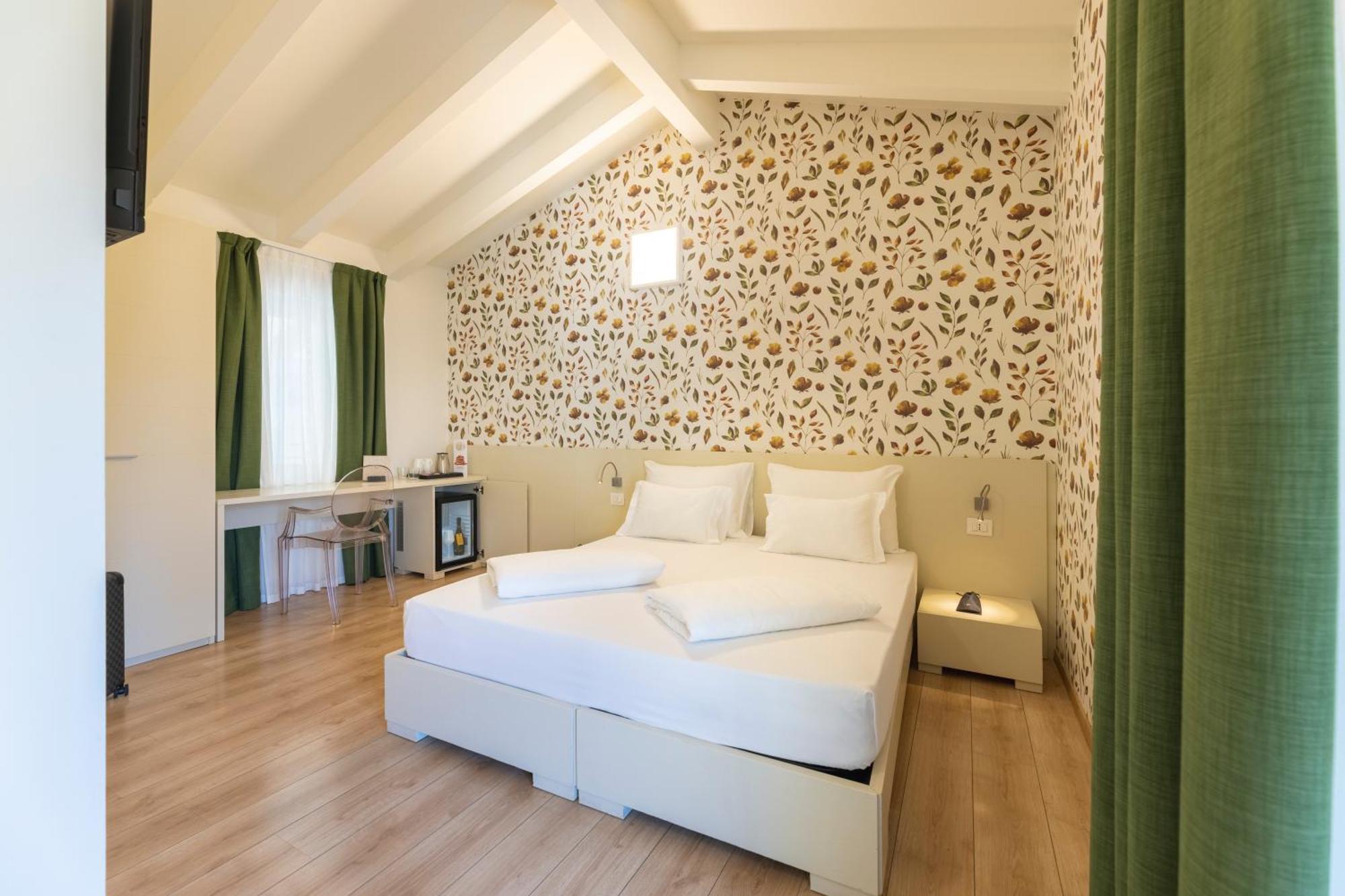 Superior Double Room Balcony