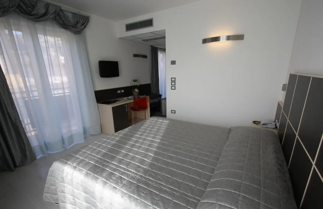 Hotel Garnì Corallo-1